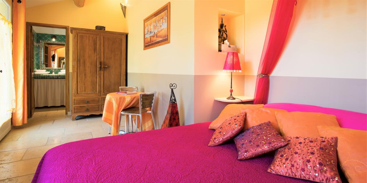 Chambres D'Hotes Domaine Des Machottes Grans Exteriér fotografie